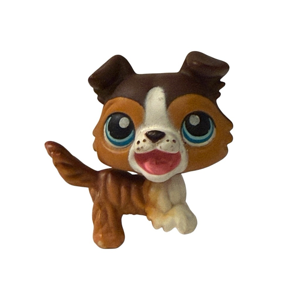 Littlest Pet Shop LPS #237 Brown White Collie Dog Blue Eyes Magnet Rare
